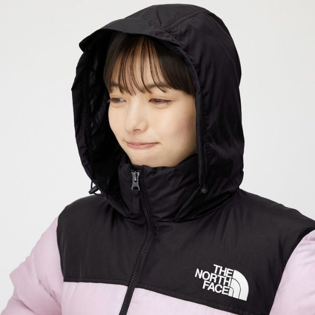 THE NORTH FACE(ザノースフェイス)のタグ付き新品 ショート ヌプシジャケット ケルプタン ベージュ XL レディースのジャケット/アウター(ダウンジャケット)の商品写真