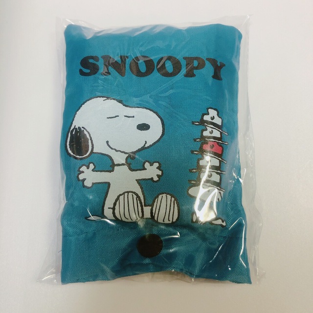 SNOOPY(スヌーピー)の【新品】 スヌーピー　ファミリーキャラクター　ポーチ付き エコバッグ2色セット レディースのバッグ(エコバッグ)の商品写真