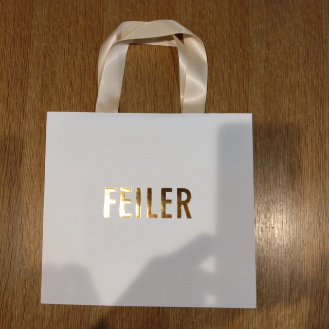 FEILER(フェイラー)のFEILER　紙袋【新品未使用・送料込み】 レディースのバッグ(ショップ袋)の商品写真