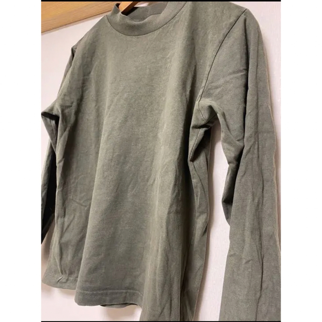 UNIQLO(ユニクロ)のUNIQLO ユニクロ　長袖　グリーン　M レディースのトップス(Tシャツ(長袖/七分))の商品写真