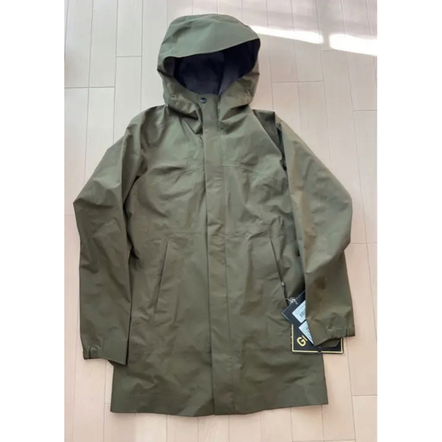 ARC'TERYX(アークテリクス)の【未使用品】ARC'TERYX codetta coat   カーキ　サイズS レディースのジャケット/アウター(その他)の商品写真