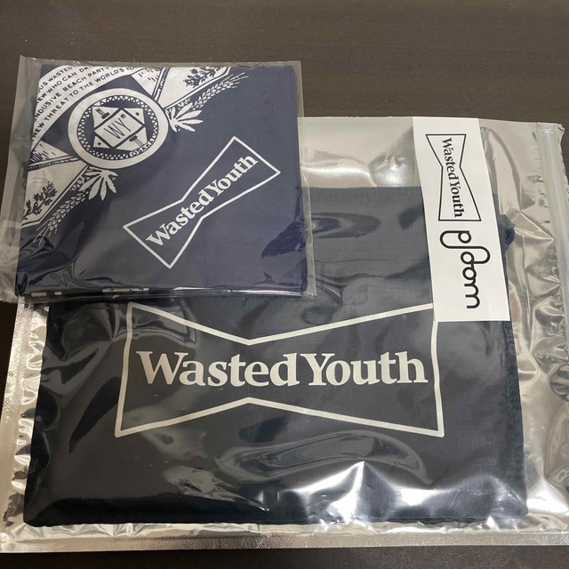 Wasted Youth x Ploom POP-UP サコッシュ　ネイビー