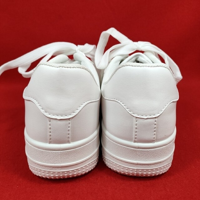 ホワイト スニーカー 3L レディース 定番 ヘビロテ フォロー割 レディースの靴/シューズ(スニーカー)の商品写真