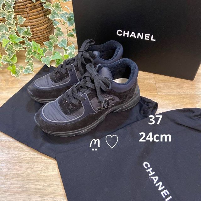 独特の上品 - CHANEL CHANEL 37 24cm ブラック ココマークスニーカー