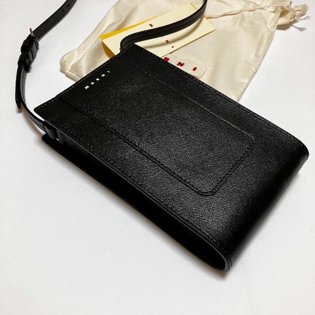 良質 新品 MARNI 22aw MARNI フォンポーチ ポーチ 新品?正規品 黒 黒