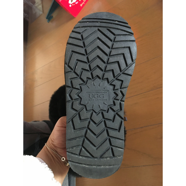 UGG AUSTRALIA(アグオーストラリア)のUGG3回着用 キッズ/ベビー/マタニティのキッズ靴/シューズ(15cm~)(ブーツ)の商品写真