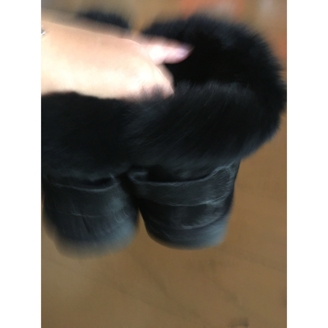 UGG AUSTRALIA(アグオーストラリア)のUGG3回着用 キッズ/ベビー/マタニティのキッズ靴/シューズ(15cm~)(ブーツ)の商品写真