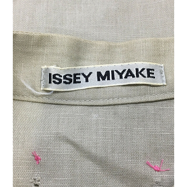 ISSEY MIYAKE(イッセイミヤケ)のイッセイミヤケ ノーカラー刺繍長袖シャツ レディース M レディースのトップス(シャツ/ブラウス(長袖/七分))の商品写真