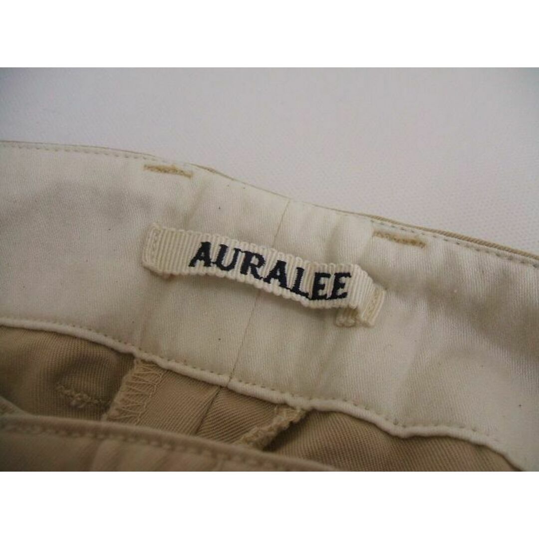 AURALEE(オーラリー)のAURALEE A20SP02CN WASHED FINX LIGHT CHINO TUCK WIDE PANTS ライトチノタックワイドパンツ ベージュ レディース オーラリー【中古】2-1211M♪ レディースのパンツ(チノパン)の商品写真