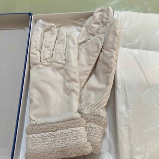 可愛いオフホワイトの手袋(手袋)