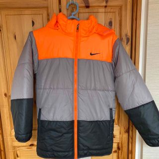 ナイキ(NIKE)のNIKE ナイキ ダウンジャケット中綿　ジュニア　M  140〜150(ジャケット/上着)