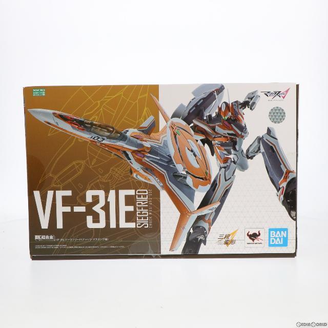 DX超合金 VF-31E ジークフリード(チャック・マスタング機) マクロスΔ(デルタ) 完成トイ バンダイスピリッツ