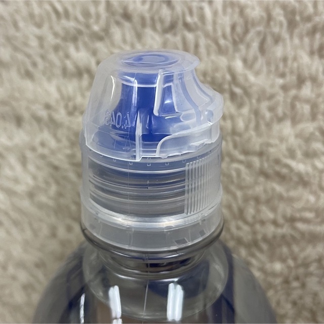 ☆日本未発売 未開封 smart waterスマートウォーター 700ml 2本 食品/飲料/酒の飲料(ミネラルウォーター)の商品写真