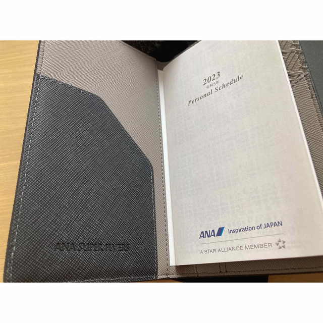Paul Stuart(ポールスチュアート)のANA 2023年スケジュール手帳 メンズのファッション小物(手帳)の商品写真