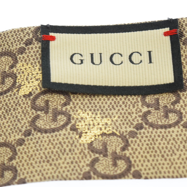 Gucci(グッチ)のGUCCI グッチ GGスプリーム Beeプリント総柄 シルクスカーフ ベージュ/ピンク メンズのファッション小物(バンダナ/スカーフ)の商品写真