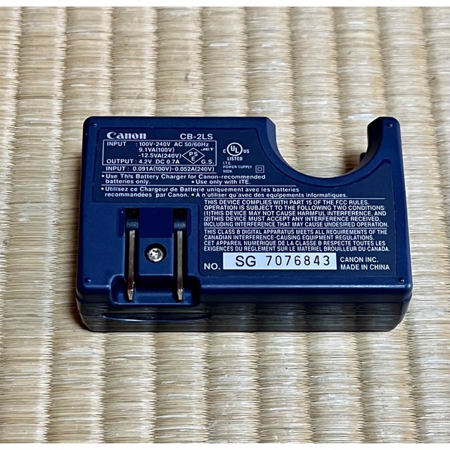 Canon - Canon IXY DIGITAL 400 バッテリー、充電器付き Canon - Canon IXY DIGITAL 400 バッテリー、充電器付き