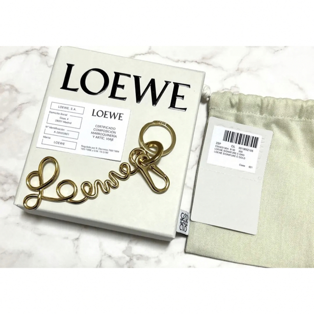 LOEWE(ロエベ)の【新品】ロエベLOEWE キーチャーム レディースのファッション小物(キーホルダー)の商品写真