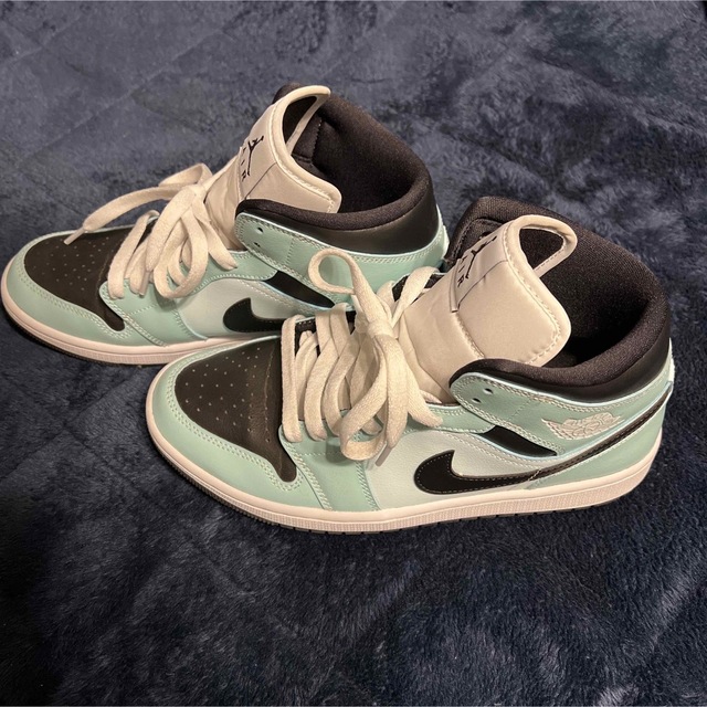 Jordan Brand（NIKE）(ジョーダン)のNIKE WMNS AIR JORDAN 1 MID AQUA BLUE メンズの靴/シューズ(スニーカー)の商品写真