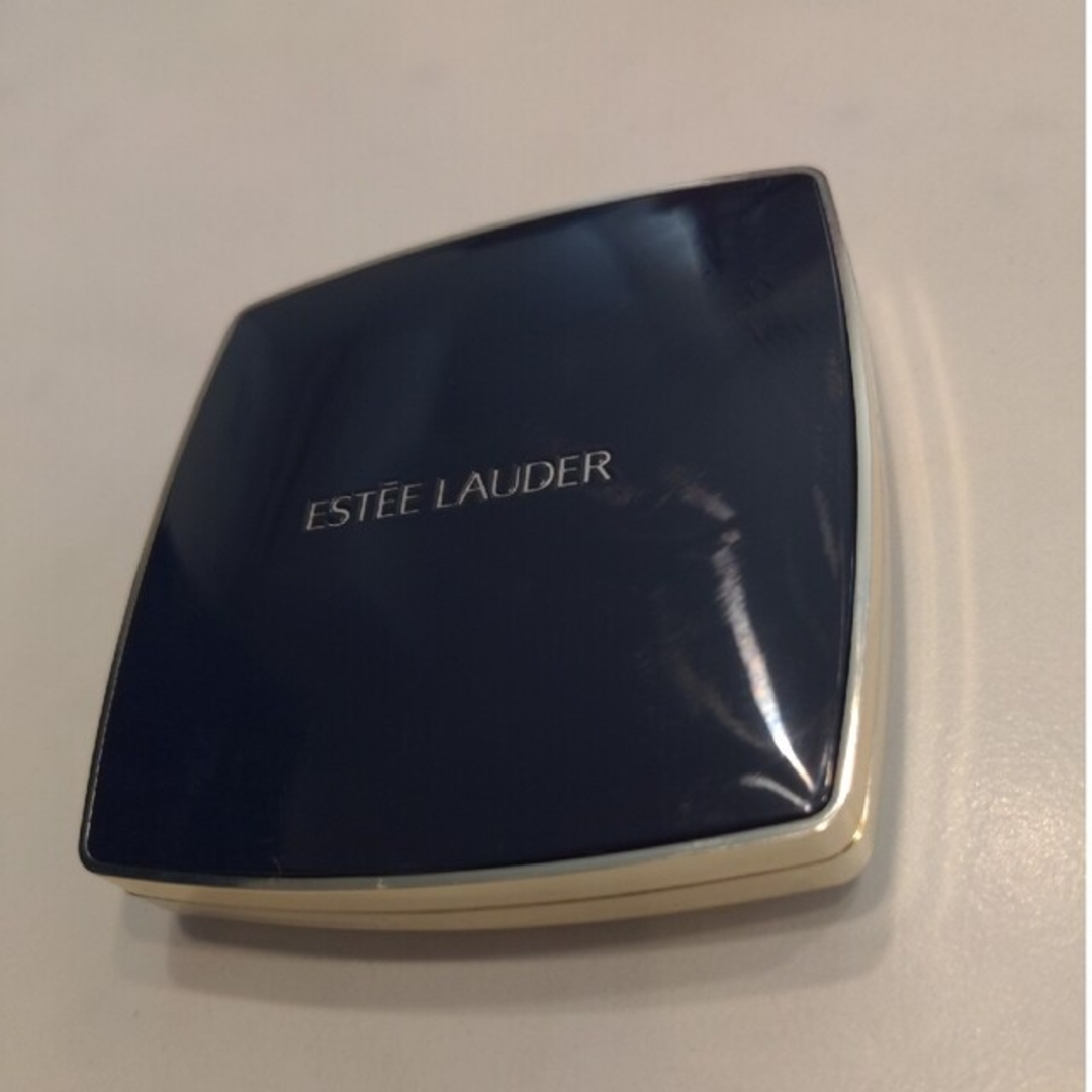 Estee Lauder(エスティローダー)のエスティローダー　アイシャドウ コスメ/美容のベースメイク/化粧品(アイシャドウ)の商品写真