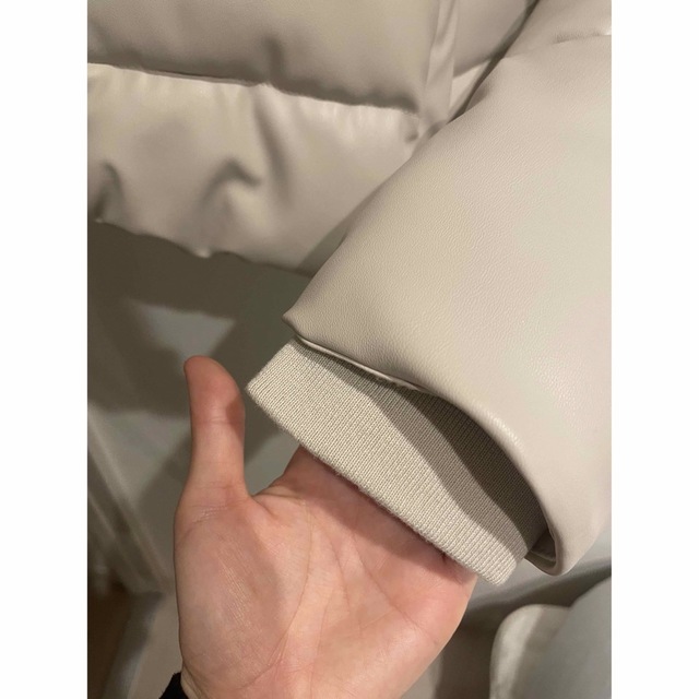 zara フェイクレザーパフジャケット zara フェイクレザーパフジャケット