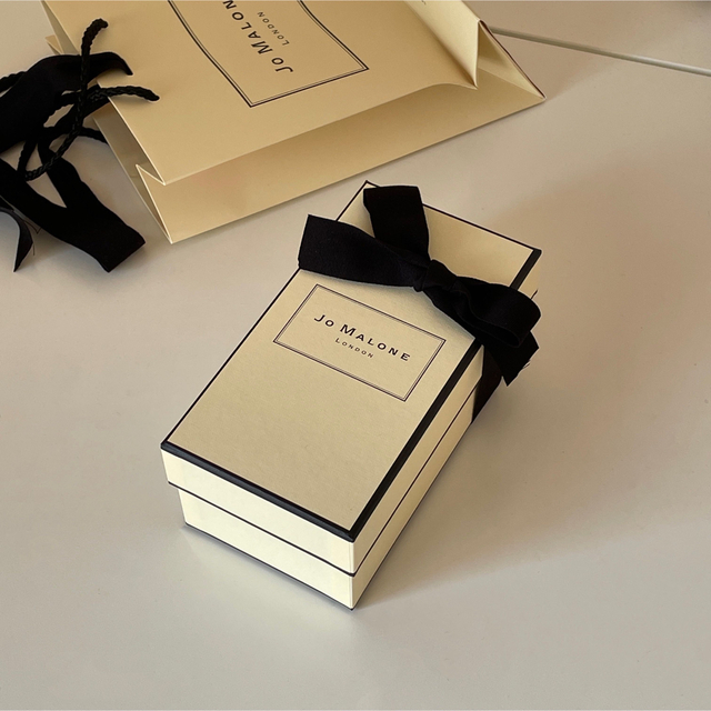 Jo Malone(ジョーマローン)のJo Malone ハンドクリーム  イングリッシュペアー&フリージア 50ml コスメ/美容のボディケア(ハンドクリーム)の商品写真