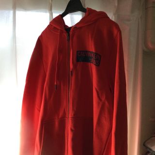 カルバンクライン(Calvin Klein)のカルバンクライン　パーカー　赤(パーカー)