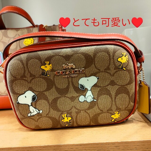 COACH(コーチ)の【めちゃ！かわいい】　コーチ　スヌーピー　ショルダーバッグ　カメラバッグ レディースのバッグ(ショルダーバッグ)の商品写真