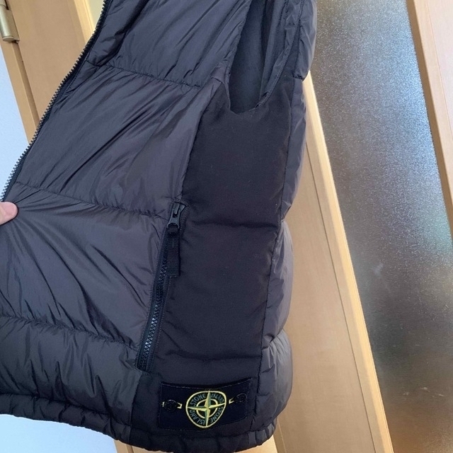 STONE ISLAND(ストーンアイランド)のSTONE ISLAND garment dyed down vest S メンズのジャケット/アウター(ダウンベスト)の商品写真