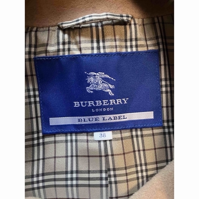 BURBERRY BLUE LABEL(バーバリーブルーレーベル)のバーバリーレディースコート レディースのジャケット/アウター(その他)の商品写真