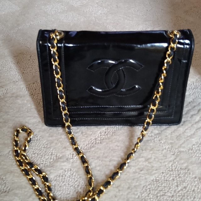 CHANEL(シャネル)の新春【USEDビンテージ風】シャネル　ショルダーバッグ レディースのバッグ(ショルダーバッグ)の商品写真