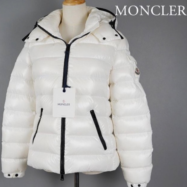 MONCLER(モンクレール)のモンクレール  BADY GHANY 2点セット レディースのジャケット/アウター(ダウンベスト)の商品写真