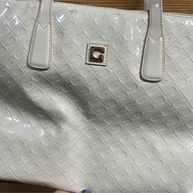 GHERARDINI(ゲラルディーニ)のゲラルディーニ　ホワイト　白　エナメル　バッグ　ショルダー取り外し可　2way レディースのバッグ(ショルダーバッグ)の商品写真