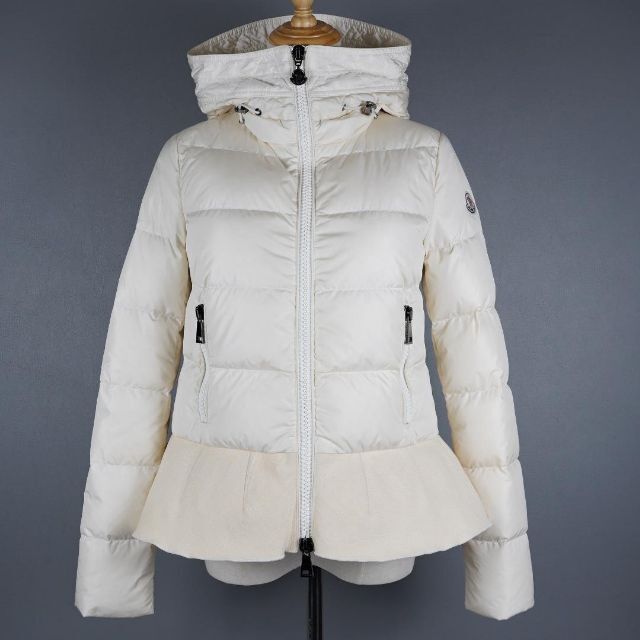 MONCLER モンクレール モデル NESEA ネセア レディース