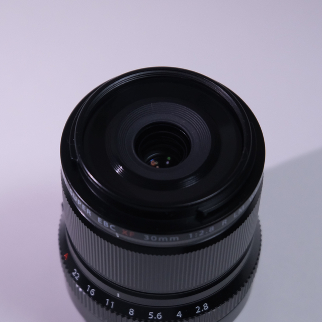 富士フイルム(フジフイルム)のFUJI FILM XF30F2.8 R LM WR MACRO フィルター付き スマホ/家電/カメラのカメラ(その他)の商品写真
