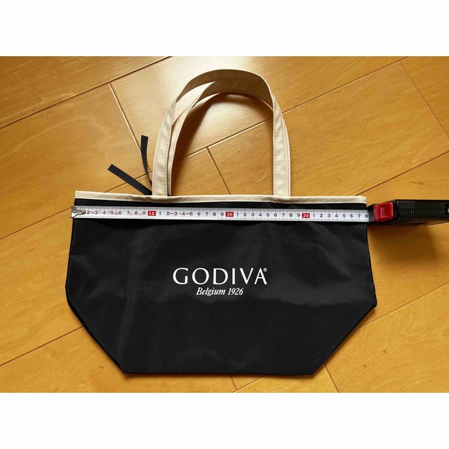 GODIVA(ゴディバ)のGODIVA  トートバッグ　ノベルティ エンタメ/ホビーのコレクション(ノベルティグッズ)の商品写真