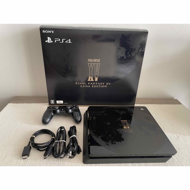 PS4本体 FF XV LUNA Edition