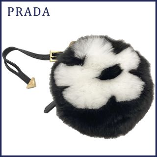 プラダ(PRADA)の新品プラダPRADAファーポーチ付ストラップキーホルダー(トリック黒(キーホルダー)