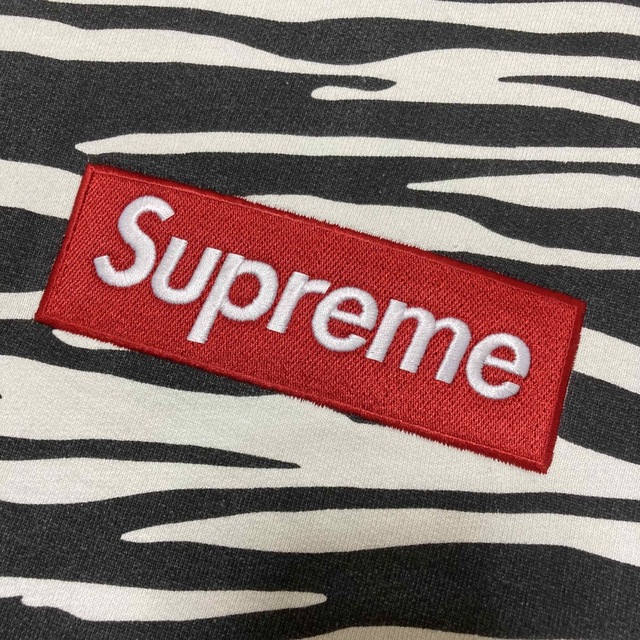 M■シュプリーム Supreme■Box Logo Crewneck Zebra