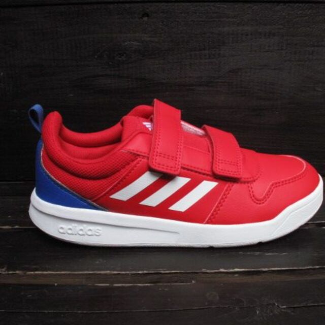 adidas(アディダス)の新品　adidas　22.0㎝ キッズ/ベビー/マタニティのキッズ靴/シューズ(15cm~)(スニーカー)の商品写真