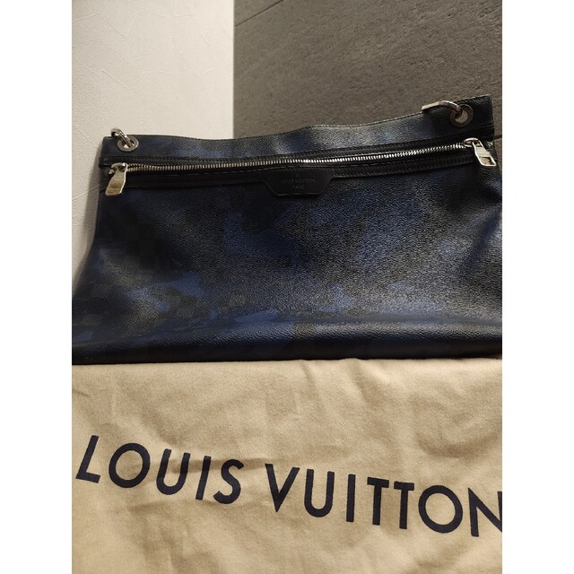 LOUIS VUITTON(ルイヴィトン)のLouis Vuitton　ルイヴィトン　プレミア品　カモフラージュ　本物 メンズのバッグ(ショルダーバッグ)の商品写真