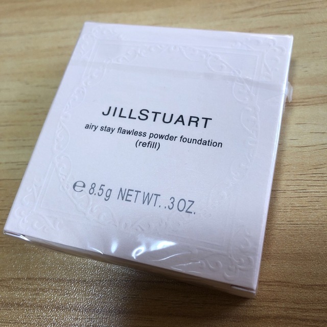 JILLSTUART(ジルスチュアート)のジルスチュアートファンデーション32 コスメ/美容のベースメイク/化粧品(ファンデーション)の商品写真