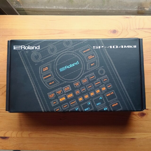 Roland(ローランド)のRoland sp404 サンプラー 楽器のDJ機器(DJコントローラー)の商品写真