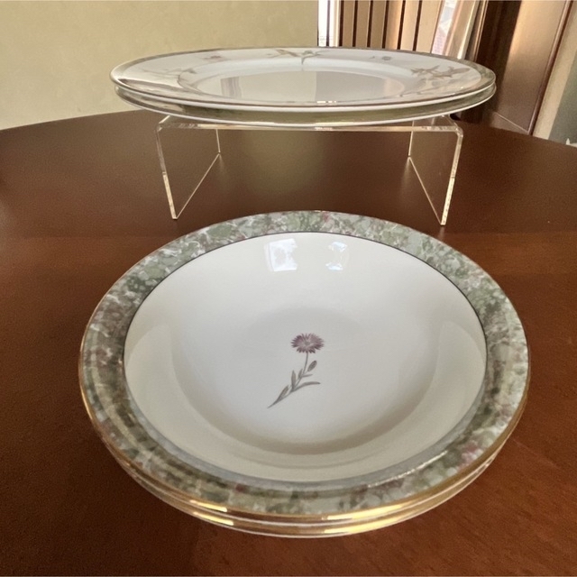 WEDGWOOD(ウェッジウッド)の【美品】ウェッジウッド★ハミングバード★ペアセットとおまとめ インテリア/住まい/日用品のキッチン/食器(食器)の商品写真