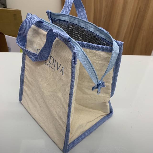 GODIVA(ゴディバ)のGODIVA 保冷バック レディースのバッグ(ショップ袋)の商品写真