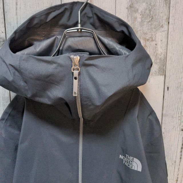 THE NORTH FACE(ザノースフェイス)の【美品】ノースフェイス　ナイロンジャケット　グレー　レディースL（メンズM相当） レディースのジャケット/アウター(ナイロンジャケット)の商品写真