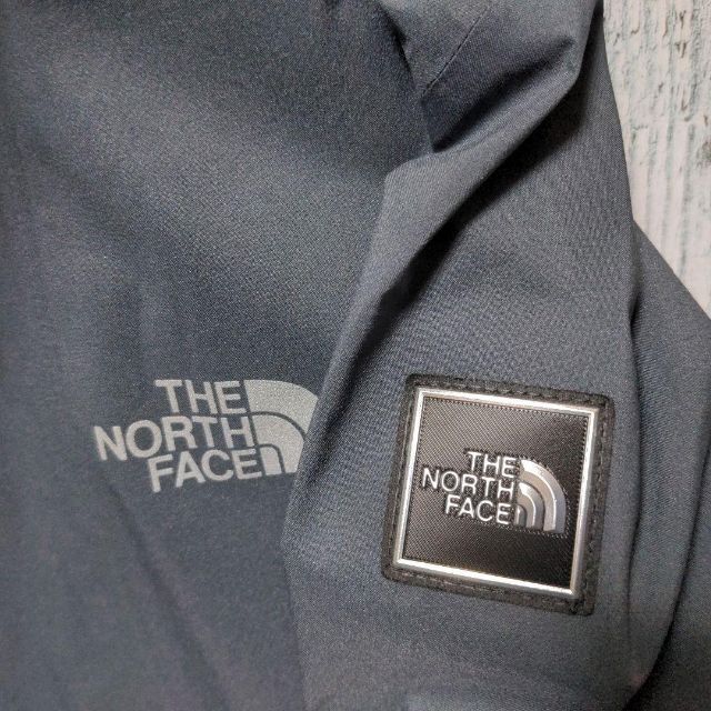 THE NORTH FACE(ザノースフェイス)の【美品】ノースフェイス　ナイロンジャケット　グレー　レディースL（メンズM相当） レディースのジャケット/アウター(ナイロンジャケット)の商品写真