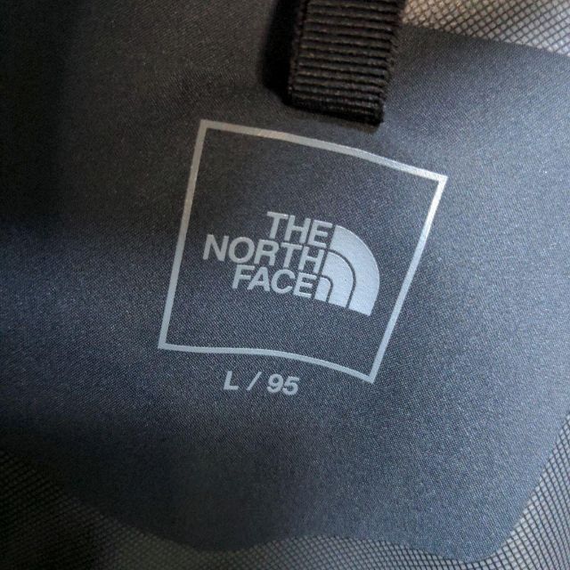 THE NORTH FACE(ザノースフェイス)の【美品】ノースフェイス　ナイロンジャケット　グレー　レディースL（メンズM相当） レディースのジャケット/アウター(ナイロンジャケット)の商品写真