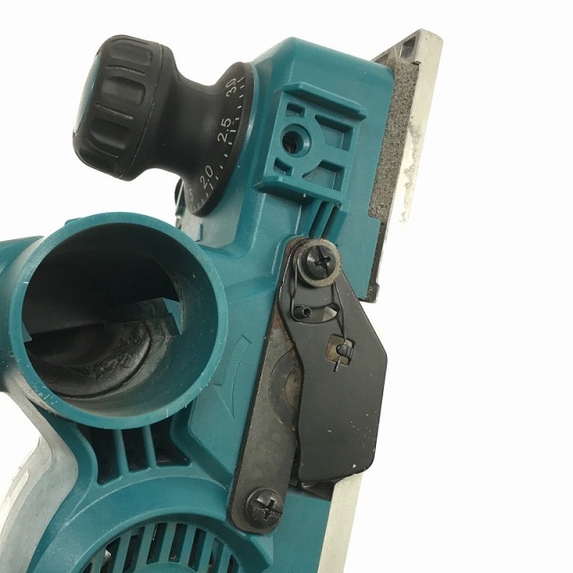 ☆比較的綺麗です☆makita マキタ 82ｍｍ 18V充電式カンナ KP181DZ 本体のみ 木工用 研磨 かんな 63113