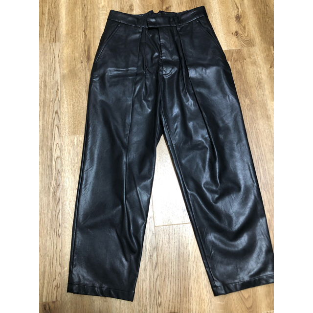 stein(シュタイン)のstein 20AW EX WIDE TAPERED TROUSERS   メンズのパンツ(スラックス)の商品写真