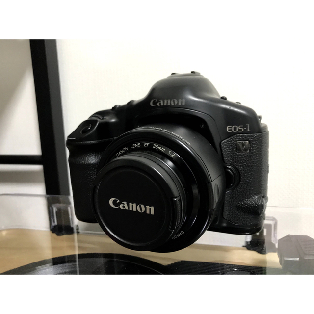 Canon(キヤノン)のcanon EOS-1V フィルムカメラ スマホ/家電/カメラのカメラ(フィルムカメラ)の商品写真